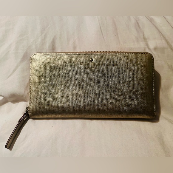 Kate Spade Metallic Gold Wallet - Picture 1 of 7